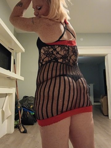 Columbus Ohio Female Escort — Wet Ass Wednesday - 1