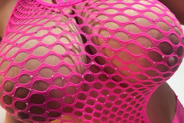 Cleveland Female Escort — Call-based sessions - 1