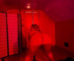 Chicago escorts - South Suburbs Tall & Nutthin’ Small — Fun Play Today