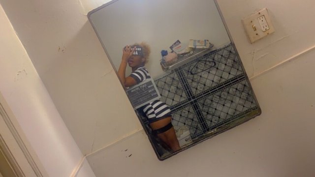 Philadelphia Female Escort — 15-min & 30-min Sessions - 1