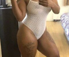 Dallas escorts - Dallas Thick-Thighed Mature Escorts — QV Special, Clean & Discreet