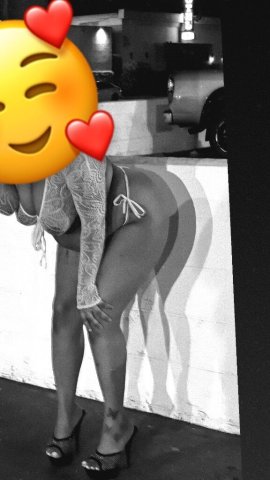 Modesto, CA Female Escort — 100 pop & go, slim waist, full service incl. incall/outcall - 1