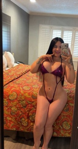 San Antonio, TX Female Escort — Latina Room Companion - 1