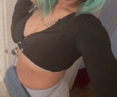 Chicago Petite Yellow Bone Female Escort — Incall, Outcall or Carcall - Image 4