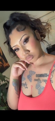 NYC Curvy Female Escort — FT shows & content only I can make - 1