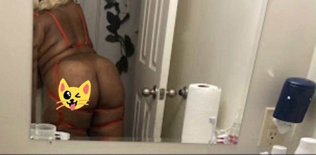 Wilmington Incall Specials — Clean, Drug-Free Plush Young Woman (28) - 1
