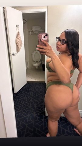 Vidaa (23) — Central Jersey VIP Bombshell, Escorts w/ BDSM & Overnights - 1