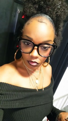 Los Angeles In-Call Female Escort — 100 Roses / FHR Roses, 30–45 min options - 1