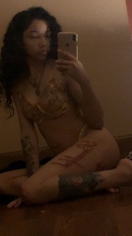 Dallas Slim-Petite Female Escort — OutCalls, Fetish Friendly - 1