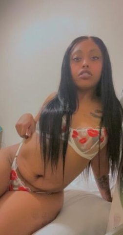 Seattle Female Escort — Two Girls w/ Kara, Incall & Outcall - 1