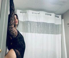 Dahlia (26) — Latina Colombian Female Escort (Incall) w/ Massages & Kiss - Image 8