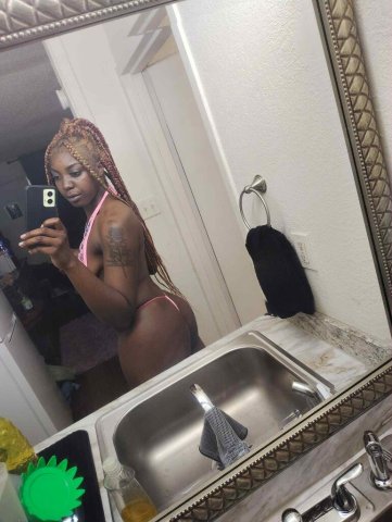 Macon GA Tall Chocolate Slim Escort (26) - 1