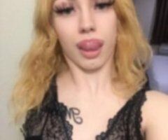 Phoenix escorts - Phoenix Party-Ready Female Escort — In-call/Out-call, Full Service