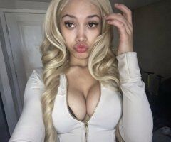Northern Virginia escorts - Londyn — Northern Virginia Nuru Massage Escort (Overnight)