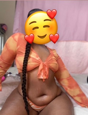 Discreet Brown Escort — Personal Dancer for the Night - 1