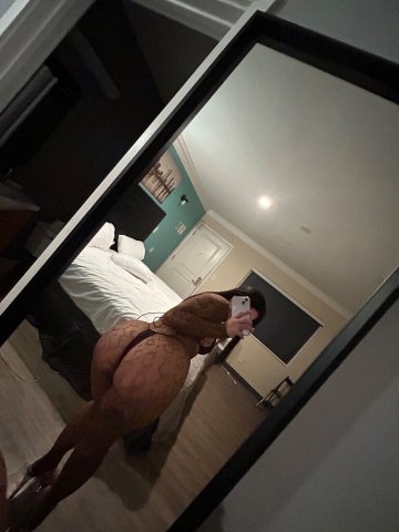 Fresno, CA Female Escort — Discreet appointment-style sessions (Spanish OK) - 1