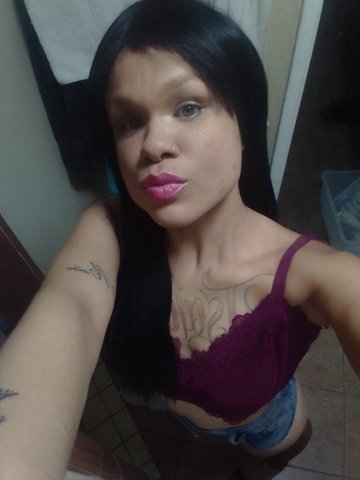 Palmdale/Lancaster Female Escort — Firm in  Glam-Style Photo Sessions - 1