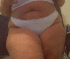 Manhattan Outcall & Car Date Female Escort — Backshots - Image 2