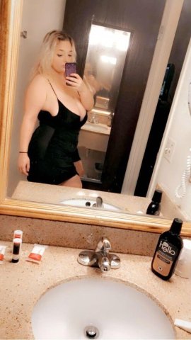 San Bernardino PAWG Bombshell In-Calls Only — Destiney - 1