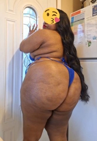 Seattle Outcalls Female Escort — Wet Throat & Big Booty - 1
