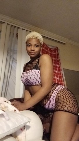 Seattle, WA Candy-Sweet Rocah — OC/CD With Protected Full Service - 1