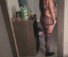 Stockton escorts - In-call Female Escort — 6' tall with curvy look