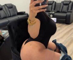 Washington D.C. escorts - Big-bootied New Girl Available