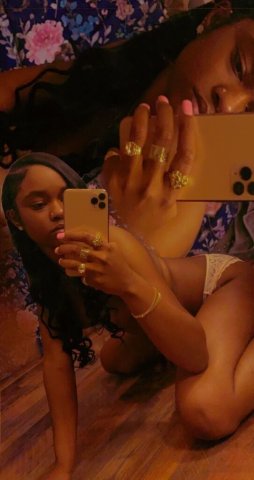 Inland Empire Female Escort — Slim Petite - 1