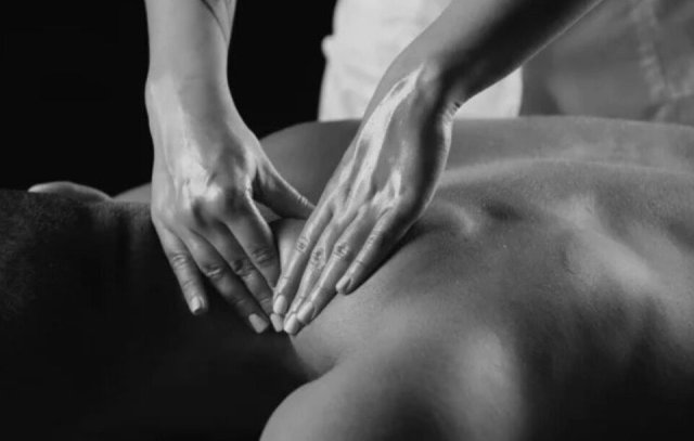 Knoxville TN Companion for Mature Men — Relaxing Conversations - 1
