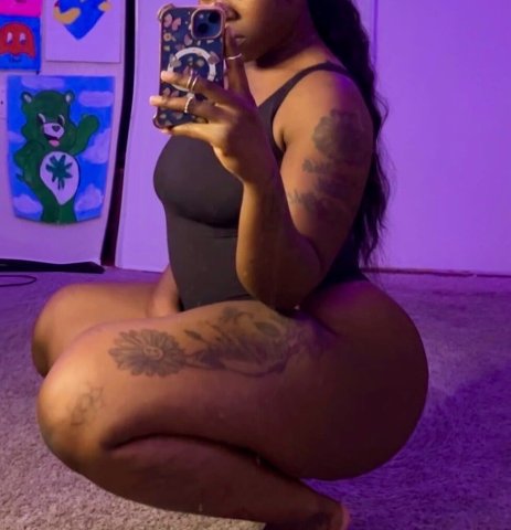 Myrtle Beach Female Escort — massage with a happy ending + foot fetish - 1
