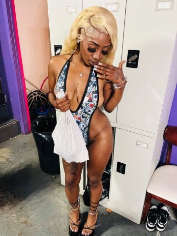 Female Escort — Strict Rules, No Bare - 1