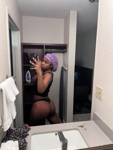 Athens GA Female Escort — Nighttime encounters - 1
