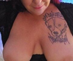 40-Year-Old Stepmom Escort — In/Out, Car Fun, Facetime - Image 3