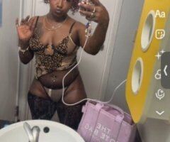 Chicago Fetish & Massage Playmate (Discreet) — Hand, Nuru, Swedish, Foot Jobs - Image 5