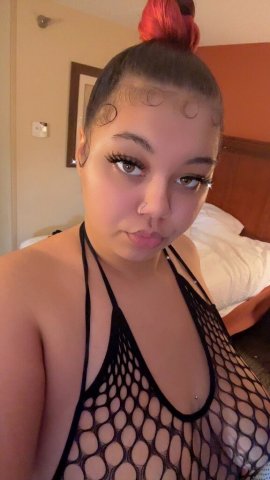 24/7 Truck Driver Friendly Female Escort — Kansas City Discreet Photo Verification - 1