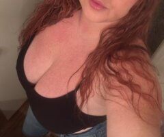 Thick red-haired ginger with curvy big-boob look — foot worship, massage, roleplay + golden shower - Image 3