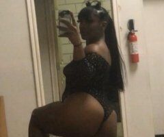 Dallas Fun-Sized Escort — Soft, Silky Body - Image 4