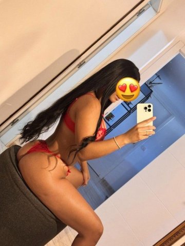Nashville Latina Incall Female Escort — Private Room - 1