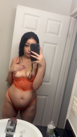 Chicago IL Pregnant Female Escort — In-Call 2 Girl Optional - 1