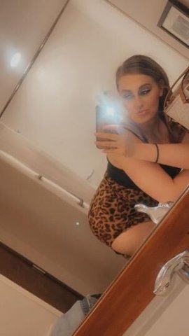 Queens, NY Sicilian Escort — verification required - 1