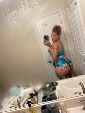 Mobile Female Escort — Verification by Facetime/Google Duo - 1