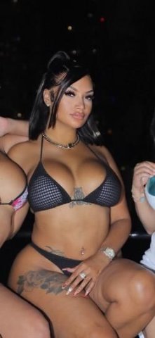 Savannah Female Escort — FaceTime Verification & Snap Fun (Two Girls) - 1