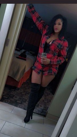 Central Jersey Brown-Eyed Female Escort — Bedroom or Yours, Massage - 1