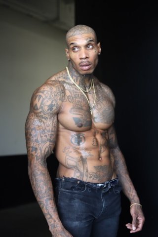 Queens NY Male Escort — kink fantasies, group play & cuck sessions - 1