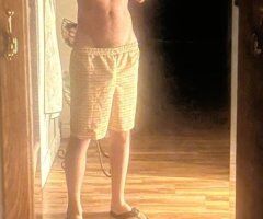 Discreet Latino male for private sessions (no police) — 7-inch fun - Image 4