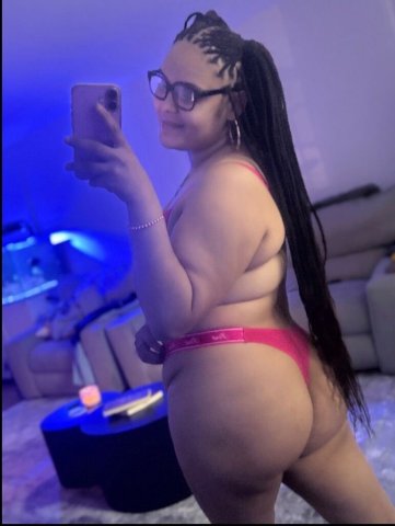 Brooklyn Female Escort — Car Dates & Outcalls Only - 1