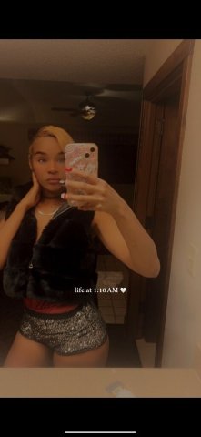 Des Moines Chocolate Goddess Escort — Secret Piercing, No Deposit - 1