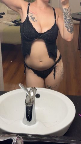 Outcall & Incall Special — Cincinnati Female Escort - 1