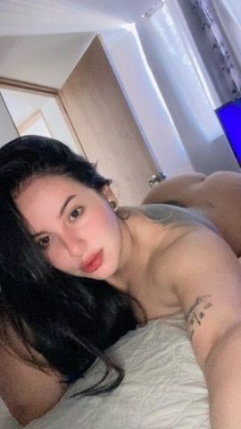 Concord CA Female Escort for VIP Meetups, Oral & Car Fun - 1