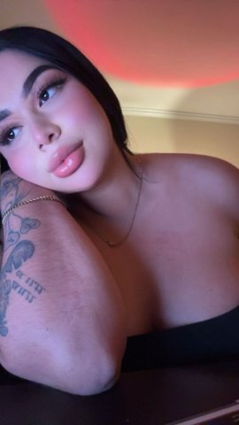 Trans Latina en Modesto, CA — sexo oral, manada y citas - 1